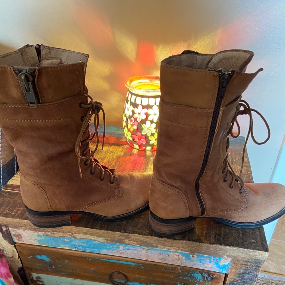 Steve Madden leather boots